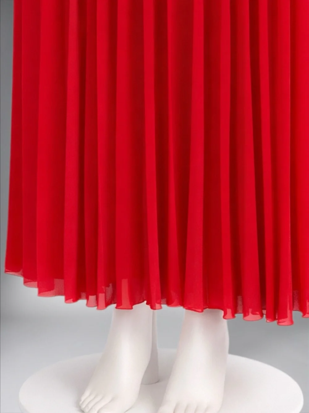 Zara Red Halter Maxi Dress with Keyhole Detail - Picture 5 of 11